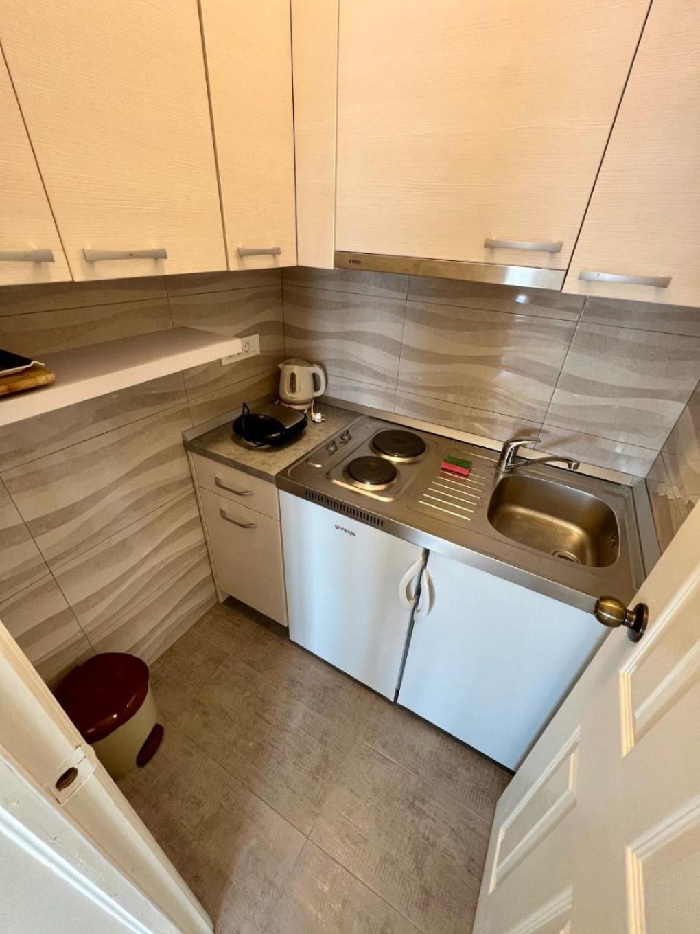 Apartments Via - 250 M From Sea 브렐라 외부 사진
