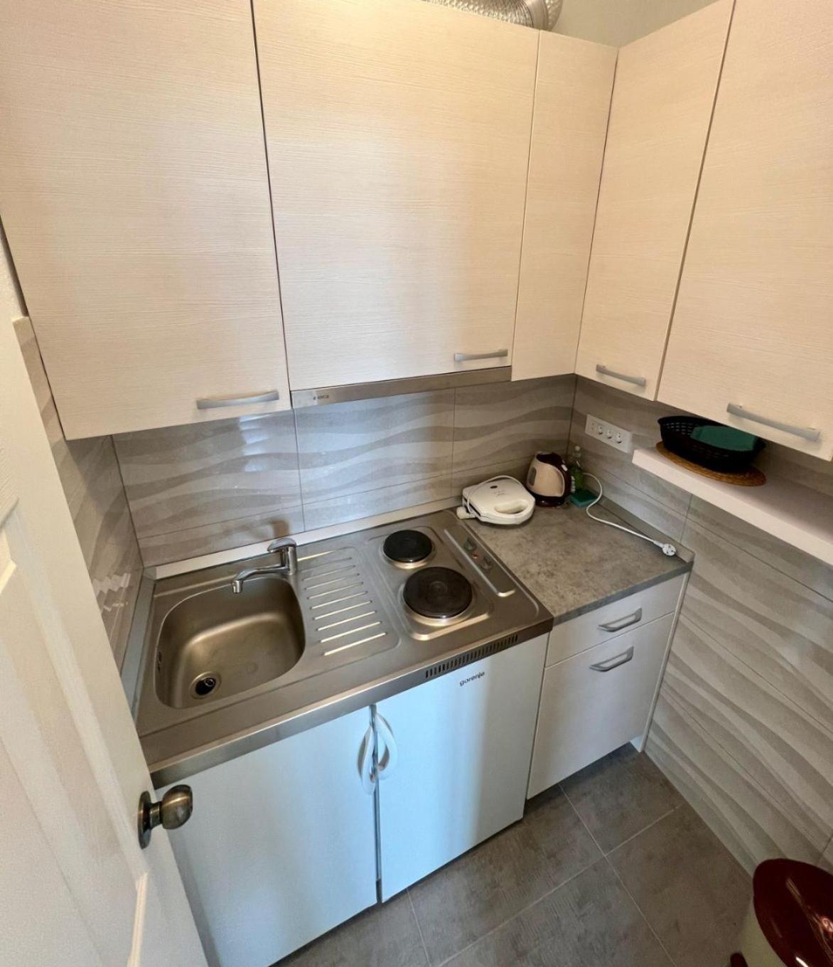 Apartments Via - 250 M From Sea 브렐라 외부 사진